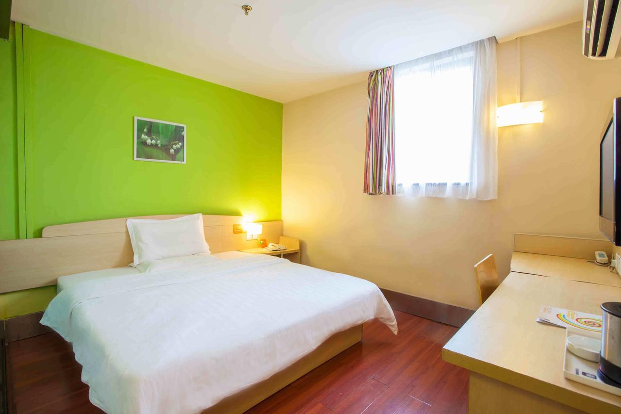 7Days Inn Huaihua Mayang Binhe Road Экстерьер фото