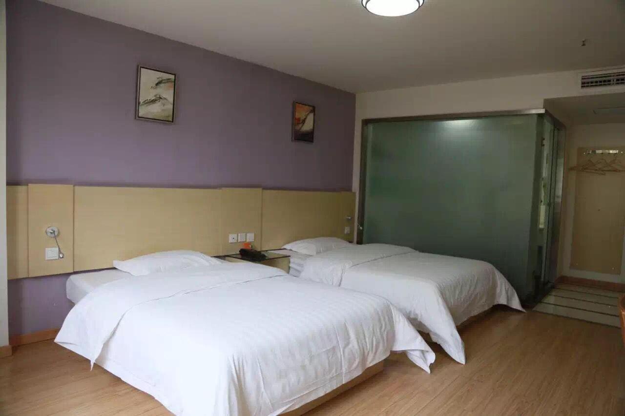 7Days Inn Huaihua Mayang Binhe Road Экстерьер фото